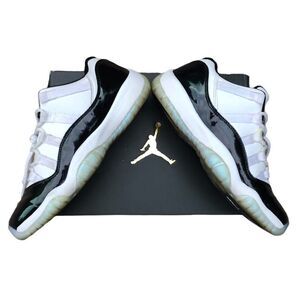 Rare 2017 Air Jordan 11 Retro Low Iridescent 'Emerald' Size 7 WITH BOX